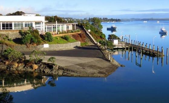 The Camel At Araiawa Raio Lodge Pukenui 外观 照片
